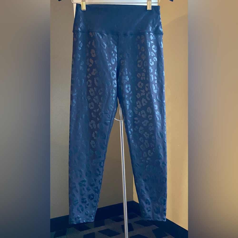 Sage Collective Leggings Size Large Black Animal Print High Waisted Activewear